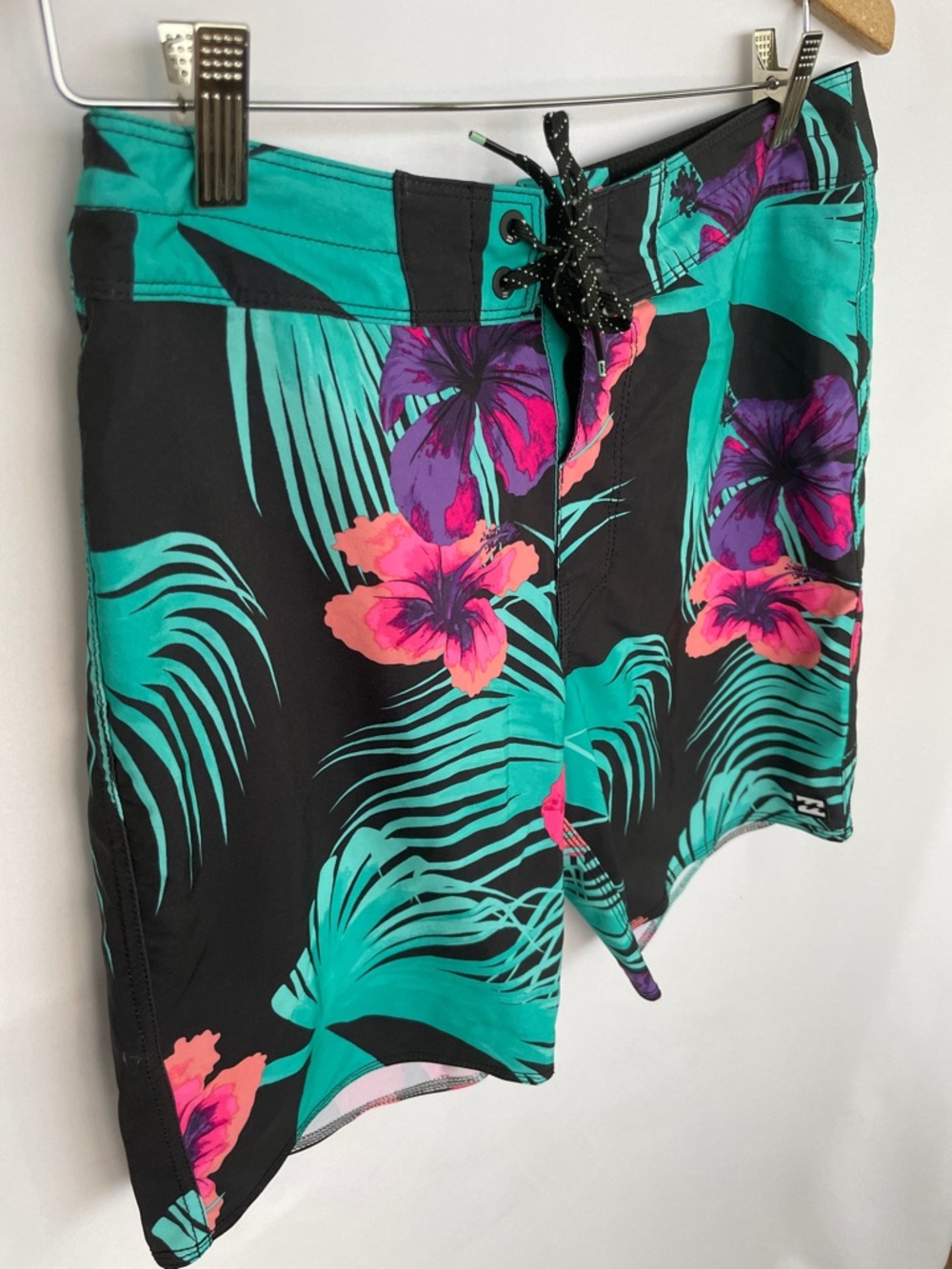 Billabong Men's Black Tropical Floral Swim Trunks - Teal & Pink Size 30